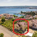 Otia Seaview