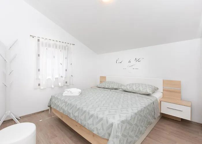 Otia Seaview Апартаменты